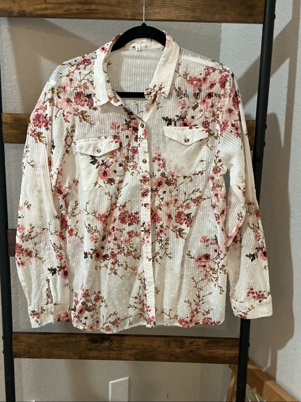 Eden & Olivia Cream Button-Down Shirt with Pink Floral Print